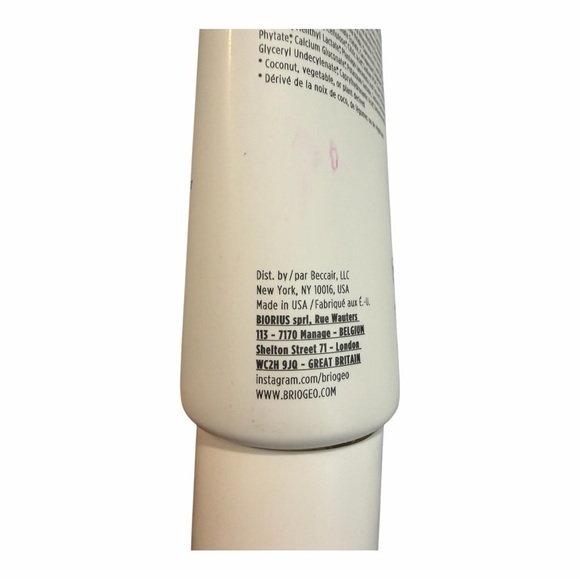 Briogeo Scalp Revival Charcoal + Tea Tree Cooling Hydration Scalp Mask - Vegan - Picture 4 of 5